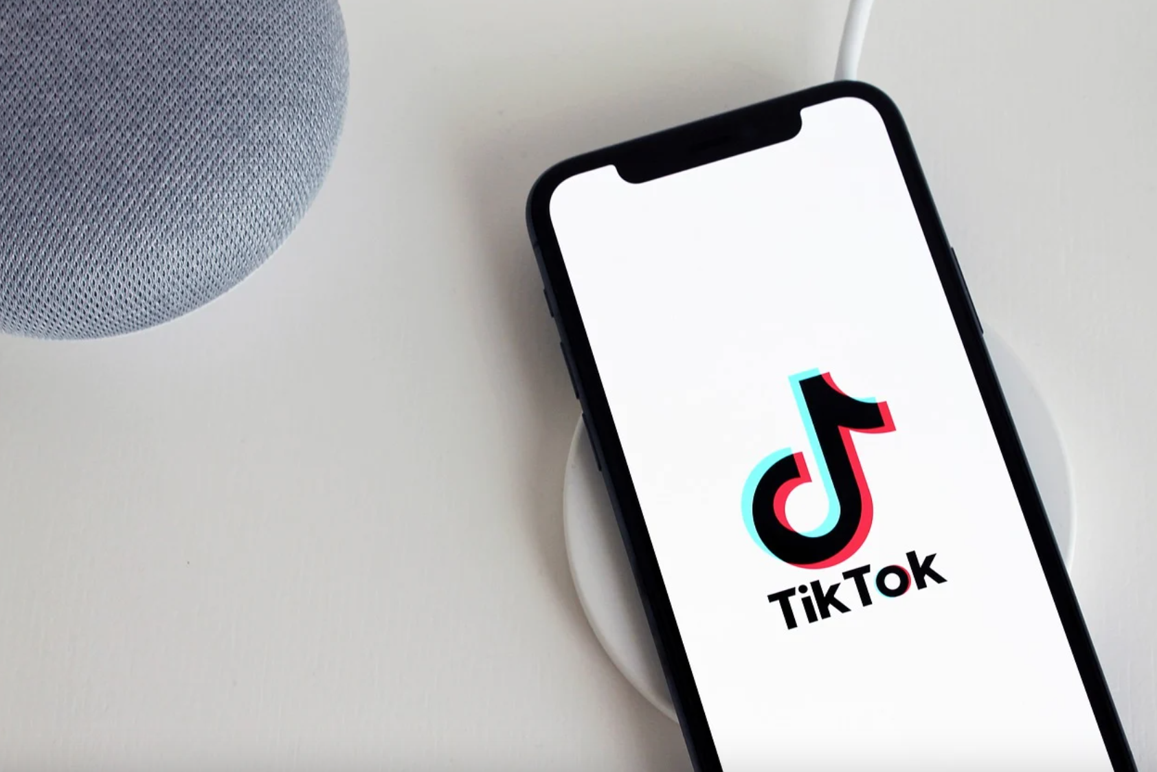 Mana Yang Lebih Masyarakat Indonesia Sukai、 TikTok atau Youtube?