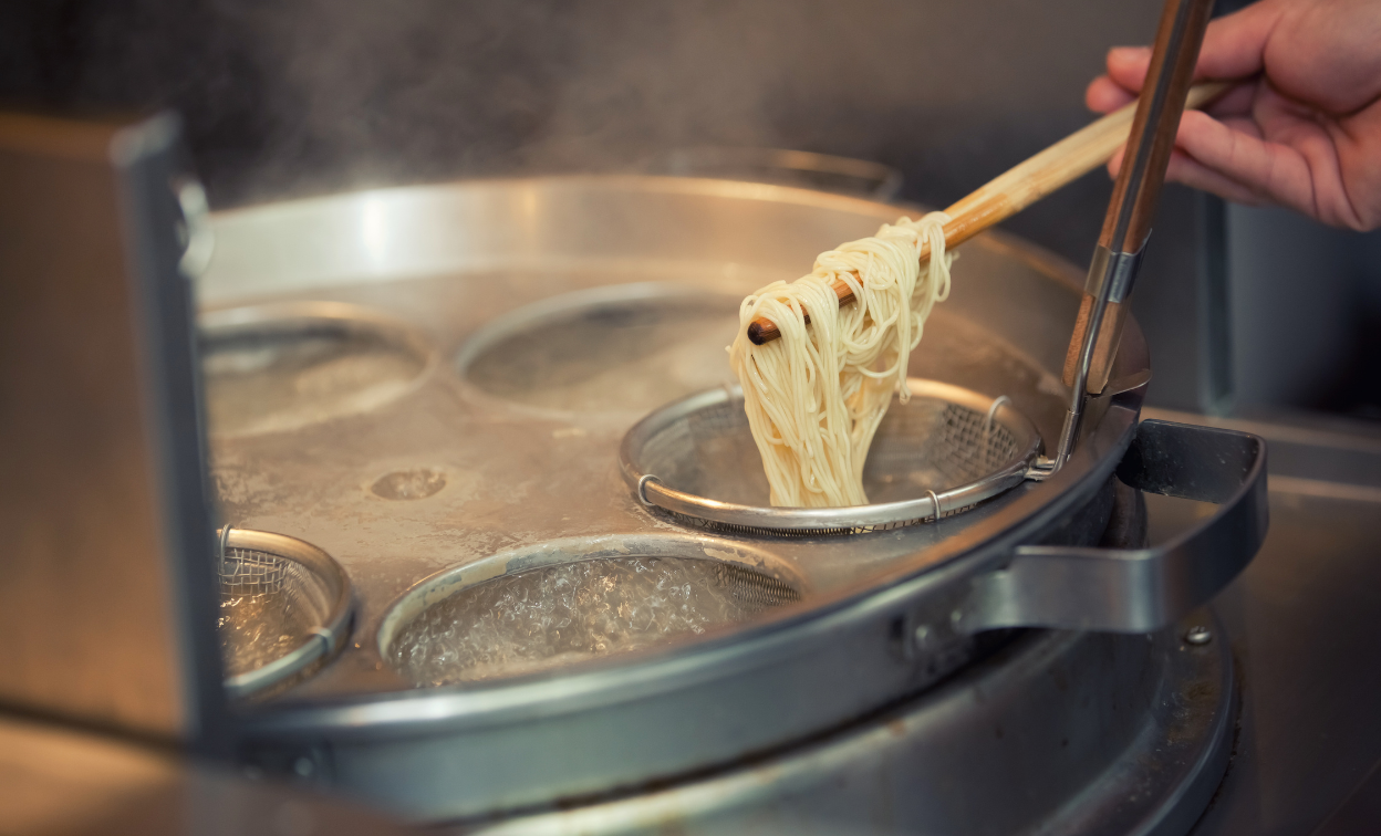 Masyarakat Indonesia Lebih Suka Mie Goreng Atau Mie Kuah?