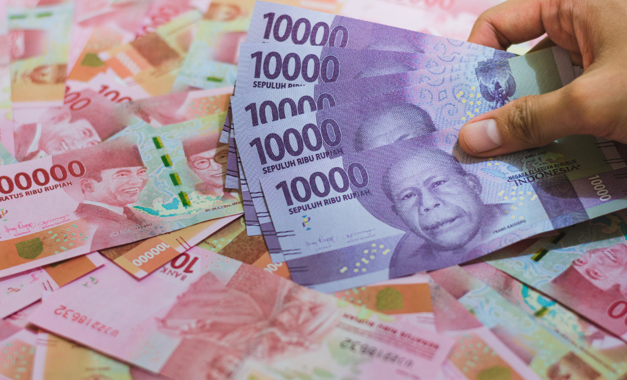Indonesia The Frequency of Cash Usage by Society